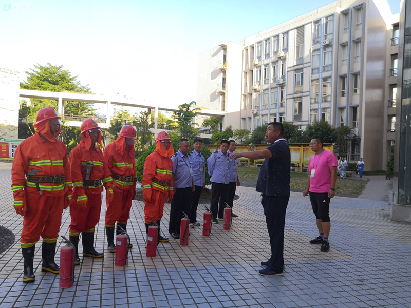 警钟长鸣抓防范，强化技能保平安 ——龙湾校区安稳办积极组织开展消防安全培训”
